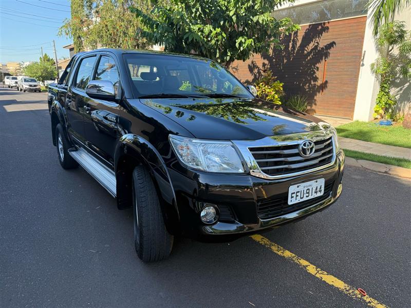 HILUX