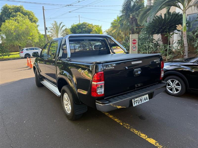 HILUX