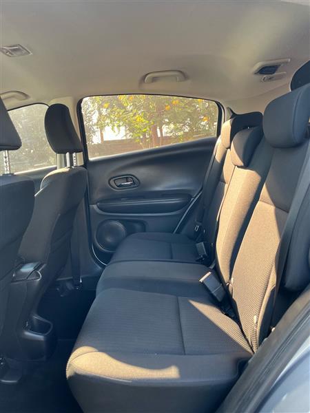 HR-V