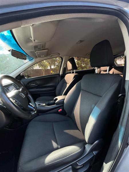 HR-V