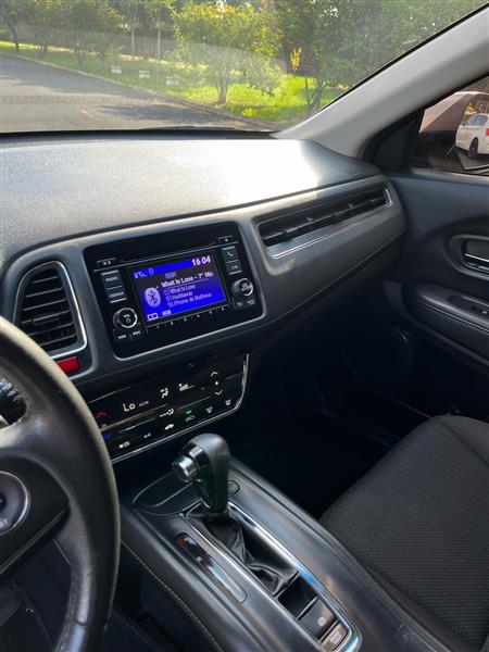 HR-V