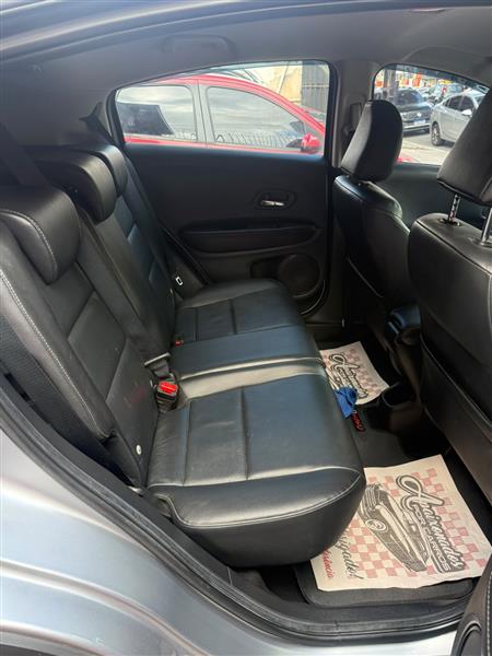 HR-V
