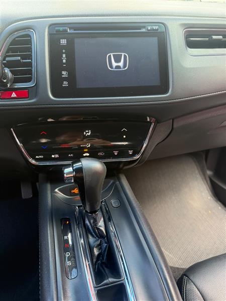HR-V