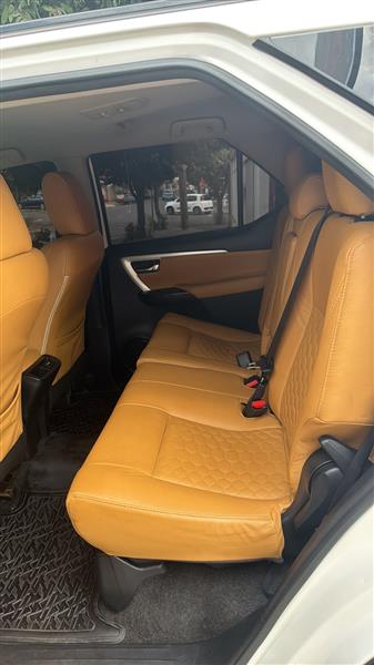 HILUX SW4