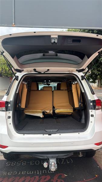 HILUX SW4