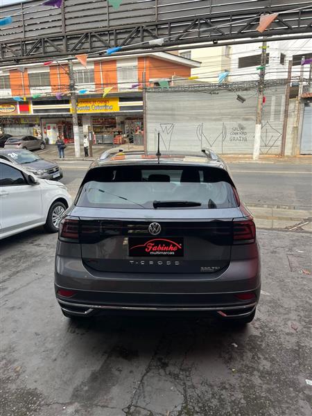 T-CROSS