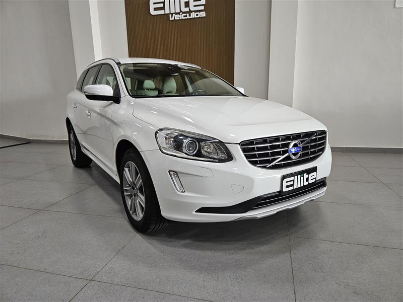 Volvo XC60 Kinetic 2017 à venda em Leme SP