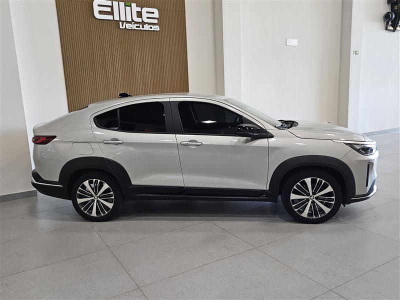 Fiat Fastback Audace 2024 — foto 3